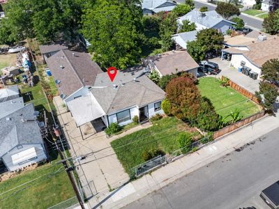 1005 Hawk Ave