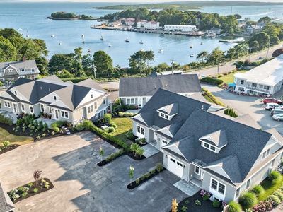533 Woods Hole Rd #B101