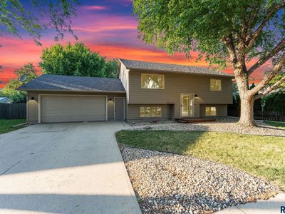104 W Birchwood Dr