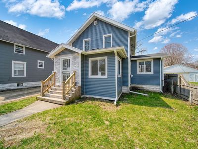 316 Carr St