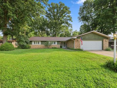 2300 W Woodmont Dr