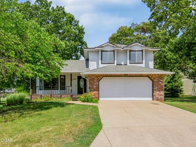 3807 Castle Rock Dr