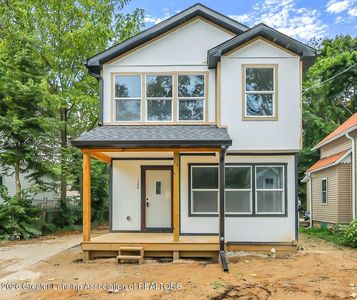 124 Allen St