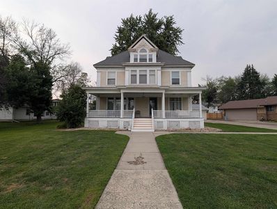 Property at 628 6th Ave, Sheldon, IA
