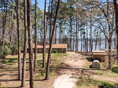 636 Campoli Rd
