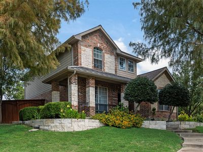 2240 Garden Crest Dr