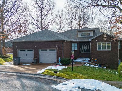 145 Forest View Cv