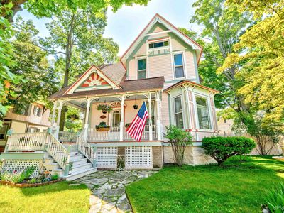 635 Ogden Ave