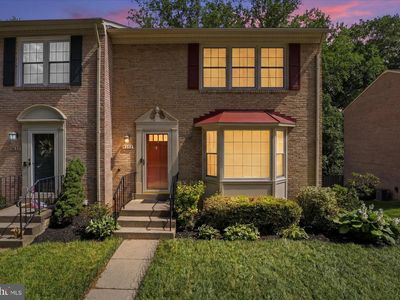 9032 Rosewall Ct