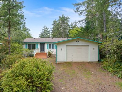 90 Outer Dr