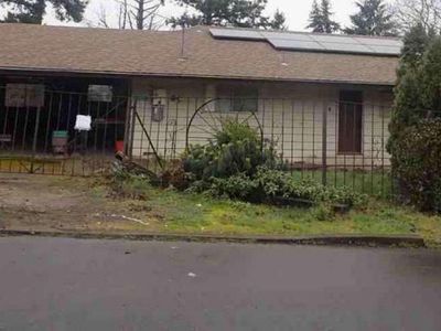 423 NE Ginseng Dr