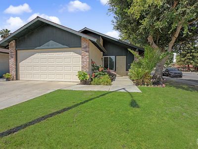 3801 Park View Dr