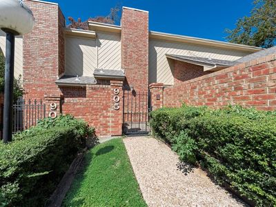 905 Cedarland Blvd
