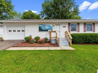 201 Sycamore St
