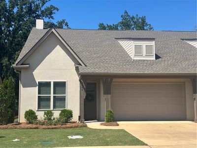 3048 Lakewood Ln