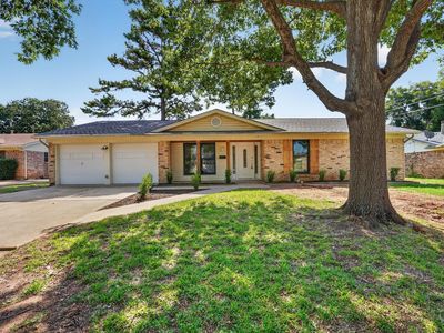 412 Apple Blossom Ln