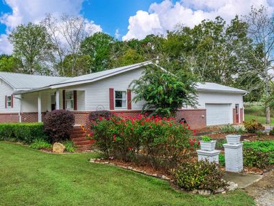 144 Moses Dr