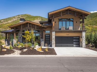 11641 N Soaring Hawk Ln #106