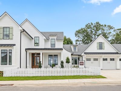 205 Grand Oak Dr