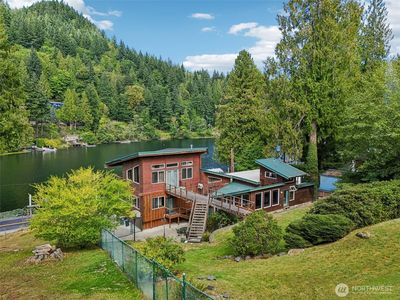961 W Lake Samish Drive