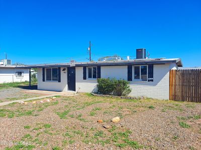 402 W Utah St