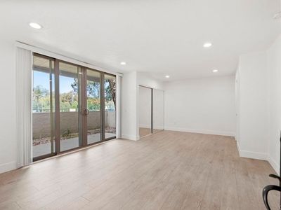 1350 N Escondido Blvd N #17