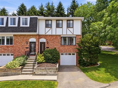4400 Laurel Oak Dr