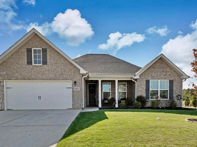 601 Ronnie Dr SE