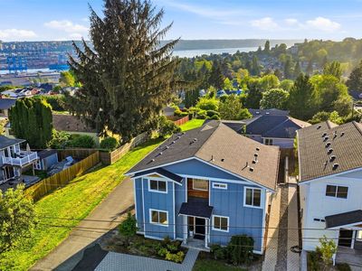 3058 44th Avenue NE