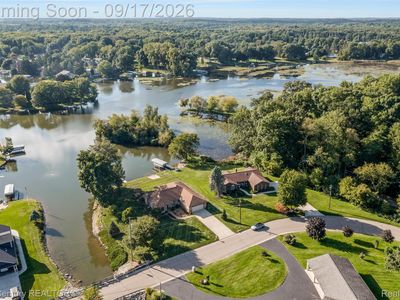 4071 Chevron Dr