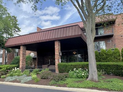 1121 W Ogden Ave APT 157