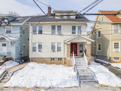 19 Montrose St