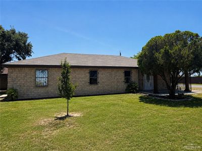 7078 Western Rd