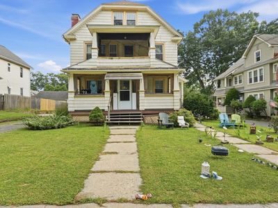 21-23 Olmsted Dr