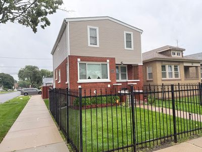 9101 S Racine Ave