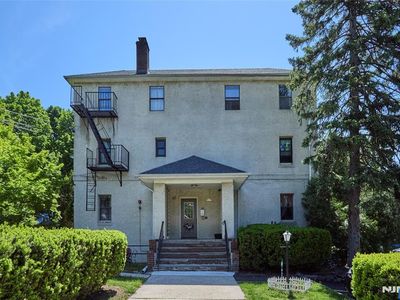 57 Brookway Ave APT 2D