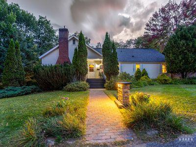 35 Essex St