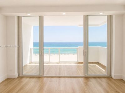 5601 Collins Ave APT 1009