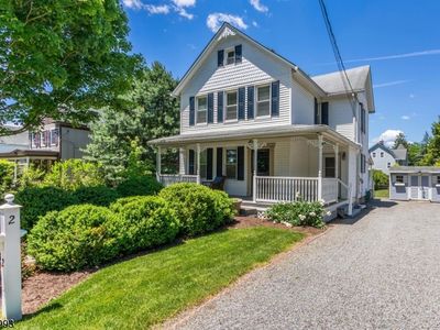 2 Overlook Ave