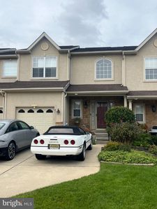 81 Glacier Dr