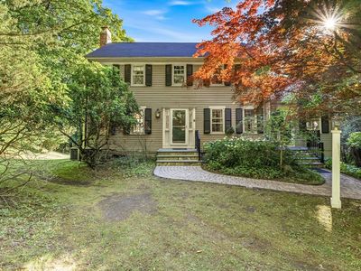 21 Goulding St E