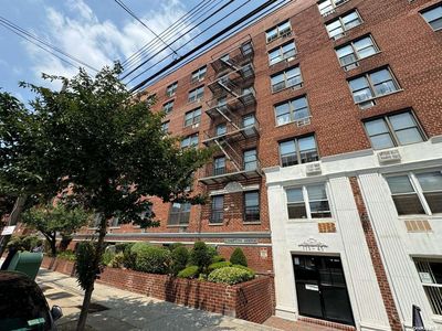 175-45 88 Avenue UNIT 4M