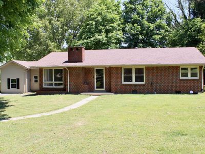 301 Main St