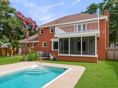 104 Stratford Dr