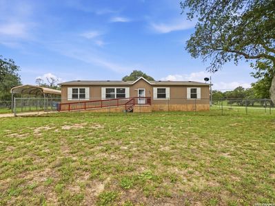Property at 102 Mil Encinos, Adkins, TX