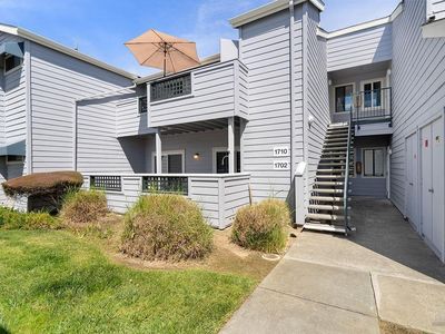 1201 Glen Cove Parkway #1702