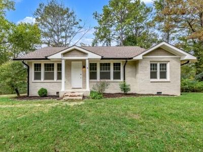 129 York Rd NE