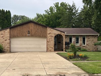 823 Gloucester Dr