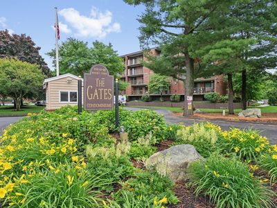 146 Marble St APT 404