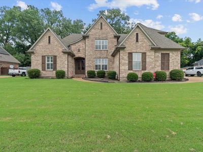 670 Riverwest Cir